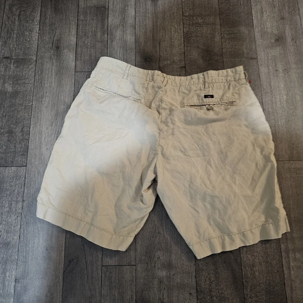 Faherty Beige Shorts Size 33 {Bx22}